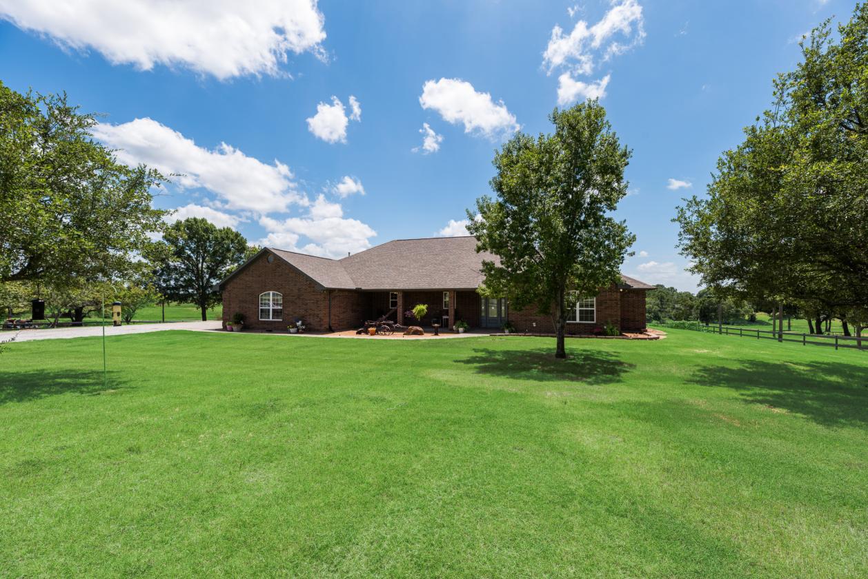 30 Acre Opportunity - 63 miles North of Dallas! - photo 2