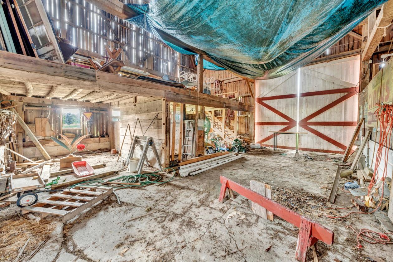 Home and Equestrian Farm on 10 Acres - photo 10