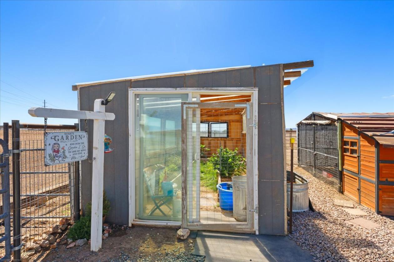 Space to Roam. Built for Horses. 10 Acres For You! - photo 20