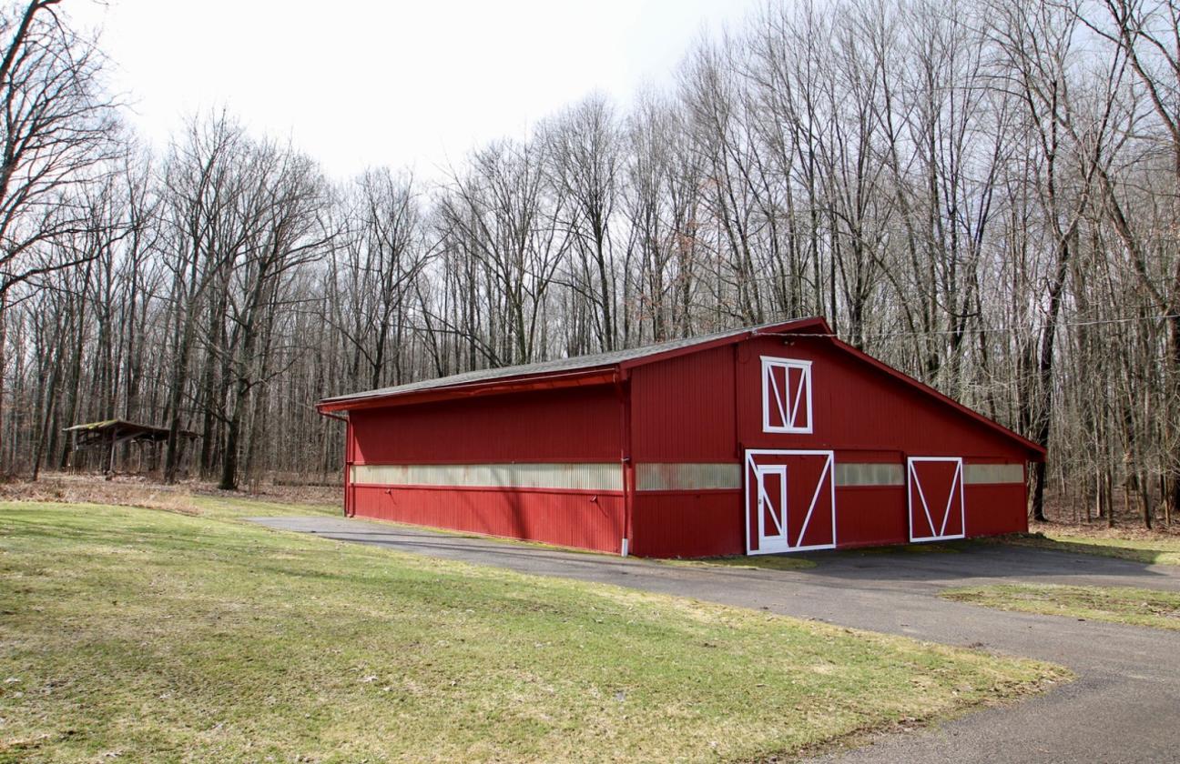 Rare Find Horse Property on 5.7 Acres - photo 4
