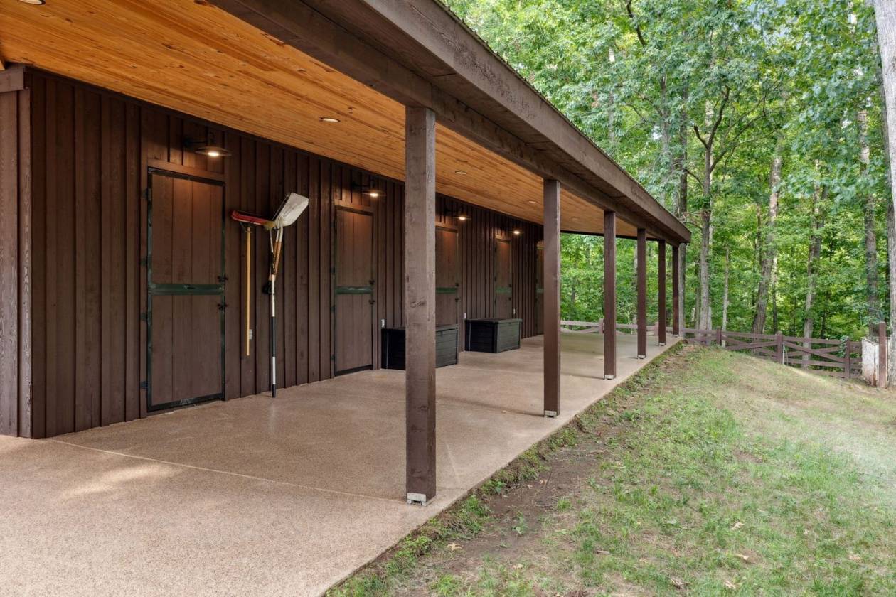 Cortina Farms: 120-Acre Equestrian & Event Estate - photo 24