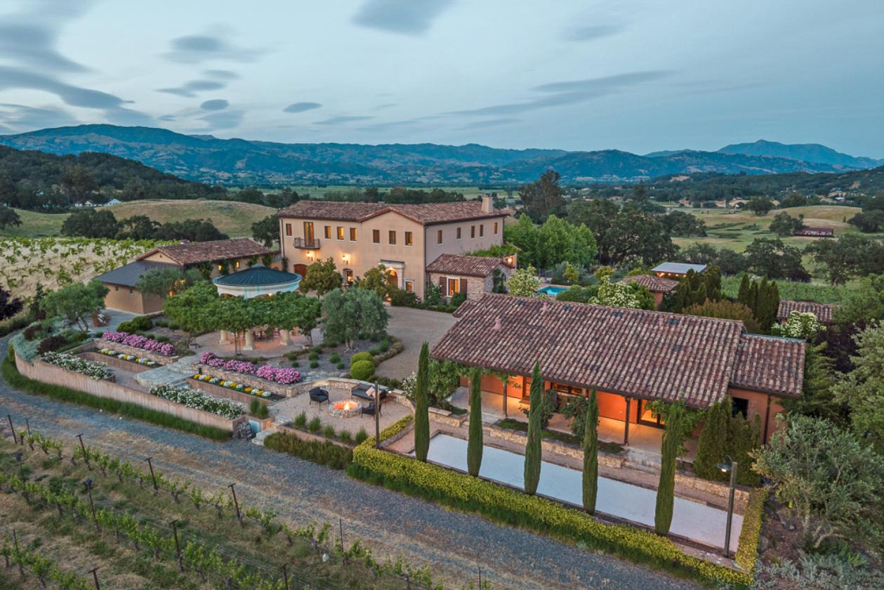 Equestrian potential estate - photo 1