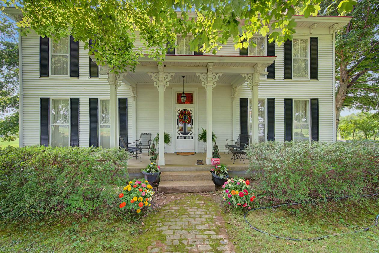 GORGEOUS PROPERTY WITH 12.72 ACRES - photo 17