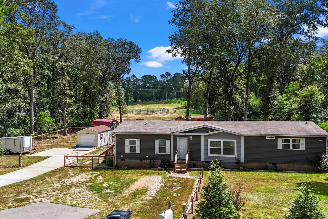 Mini-Farm Close to Downtown Aiken - photo 2