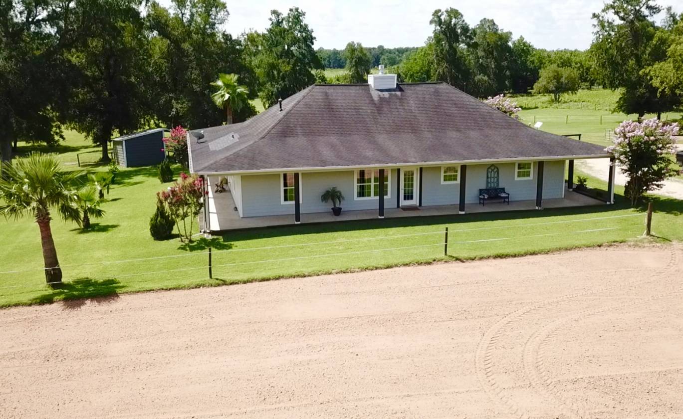 Horse Property for sale.