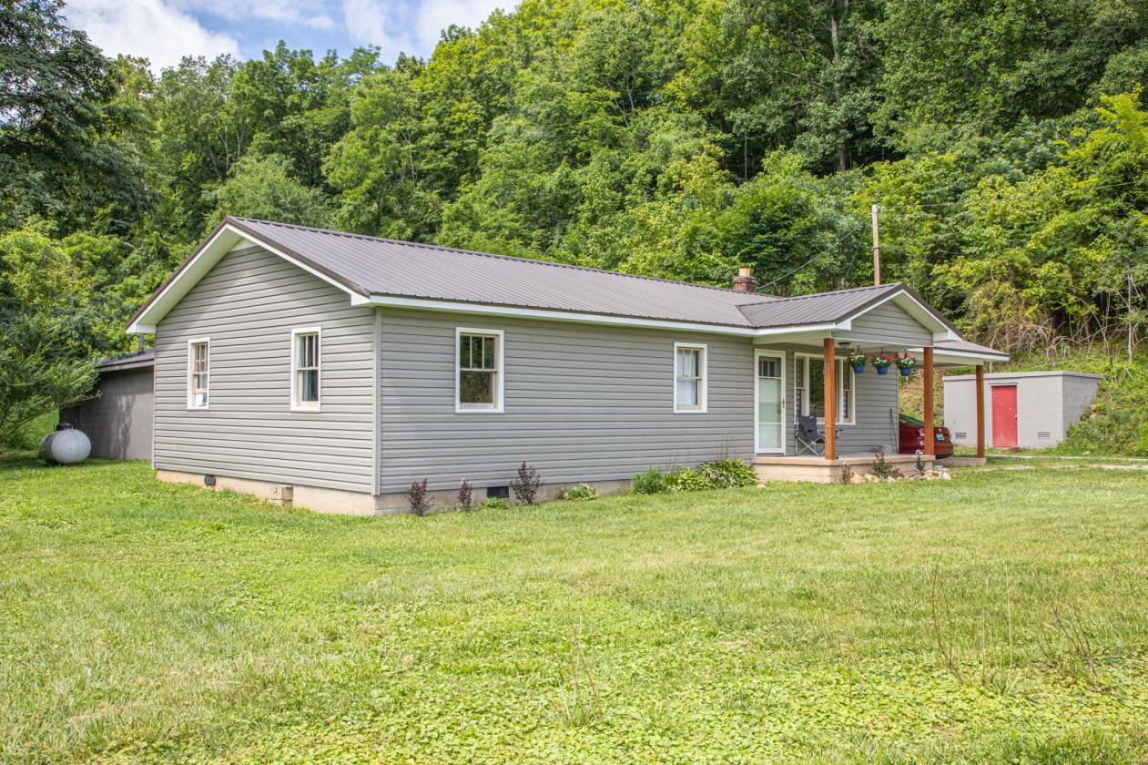 44-Acre Horse Farm & Hunting Retreat - photo 1