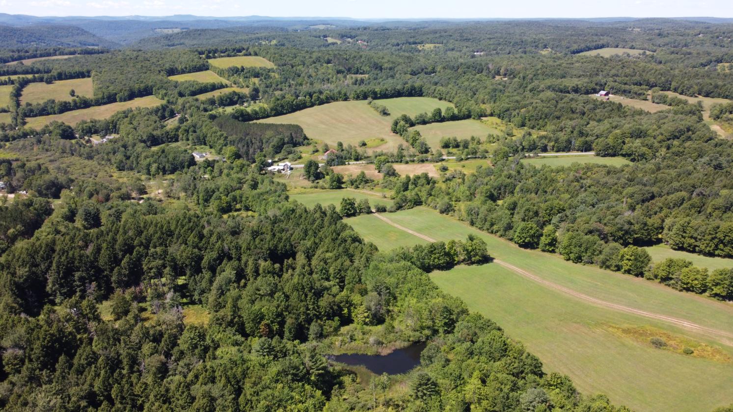 200-Acre Estate with Two Homes, Barn, and Ponds - photo 8