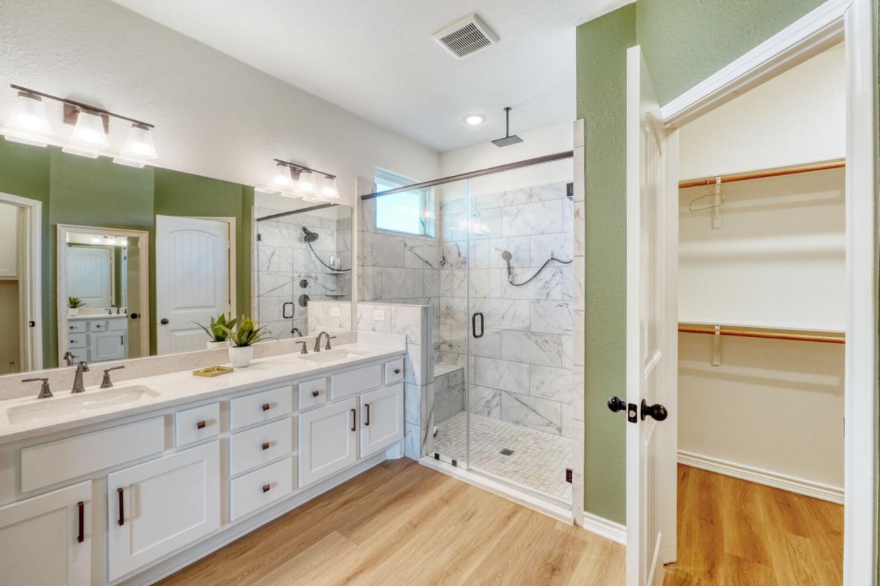 Horse-friendly luxury build - photo 20