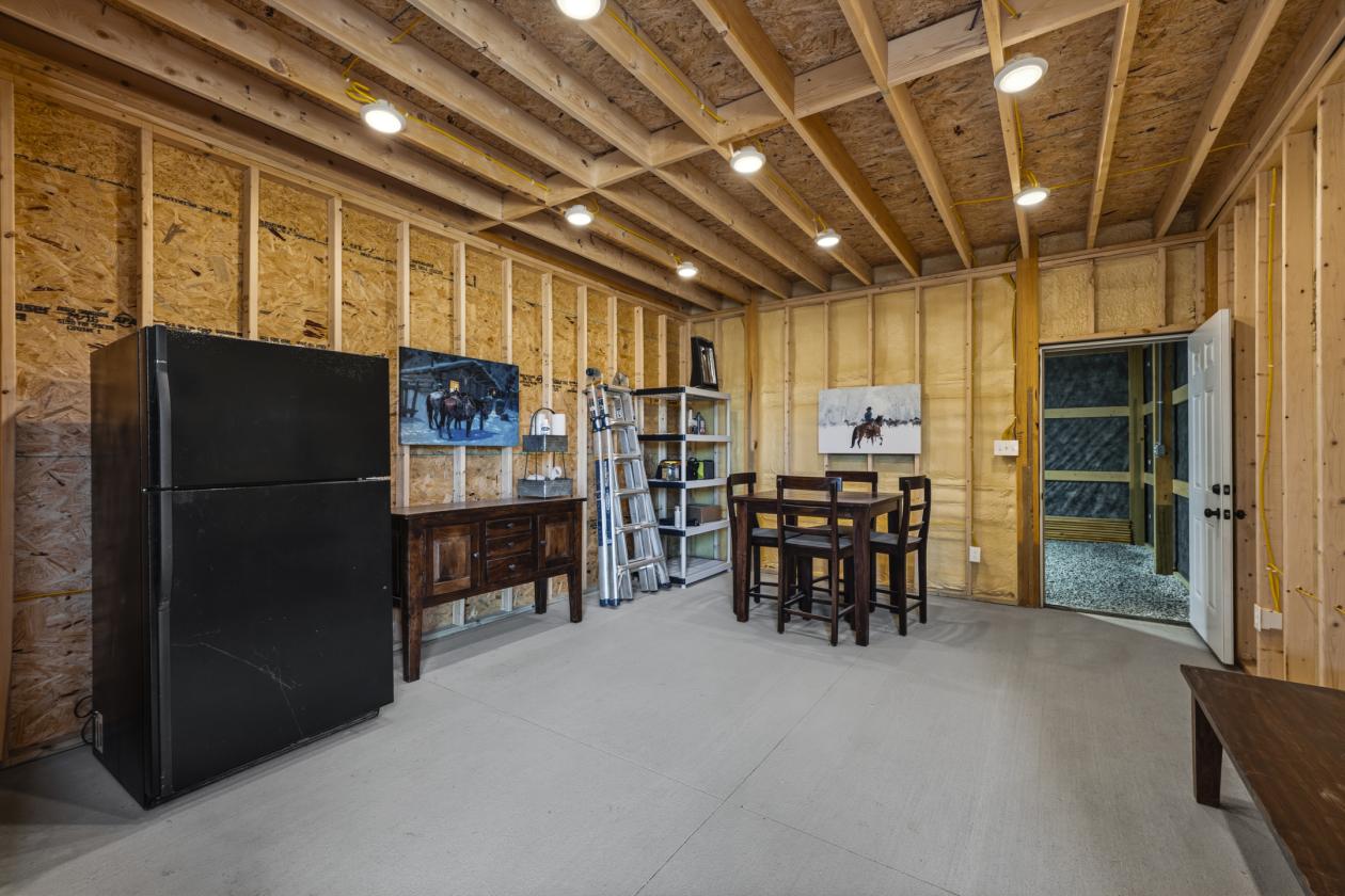 Peaceful Equestrian Estate with Dream Barn - photo 8