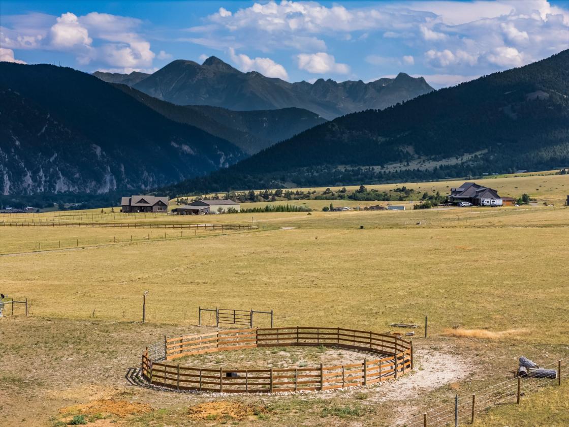 Turnkey Horse Property with Mountain Views & Barn - photo 3