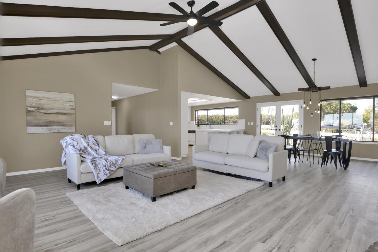 Brentwood 10 Acres with Custom Home, Covered Arena - photo 10