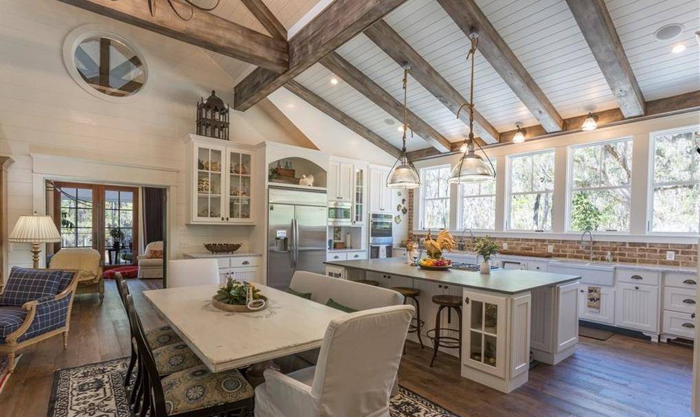 Sophisticated Barndominium in coastal premier sporting community! Richmond Hill