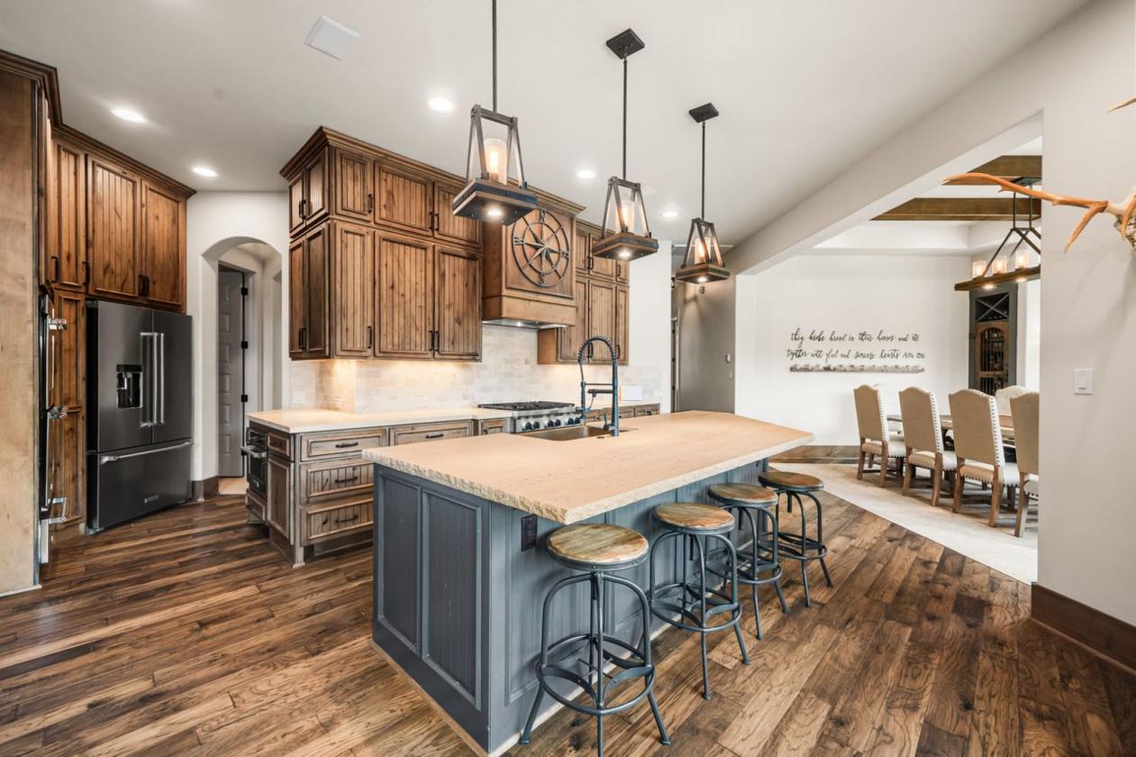 13.6 Acres of Luxury in the Gated Community - photo 6