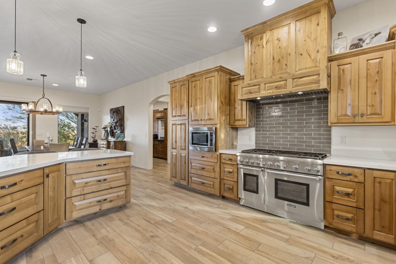 Secluded Luxury Equestrian Property: Turner Ranch - photo 12