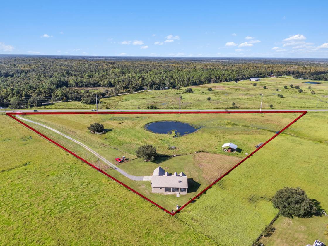 Horse Property for sale.