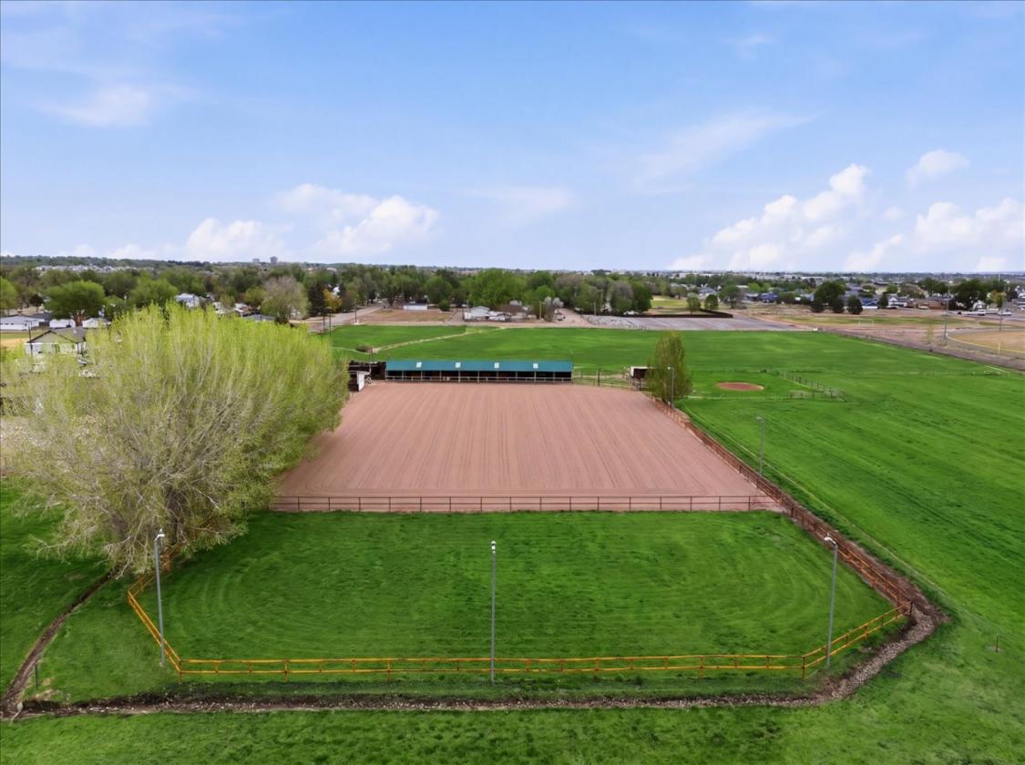 21.6 acres, 2 Homes, Water Rights, Horse Amenities - photo 30