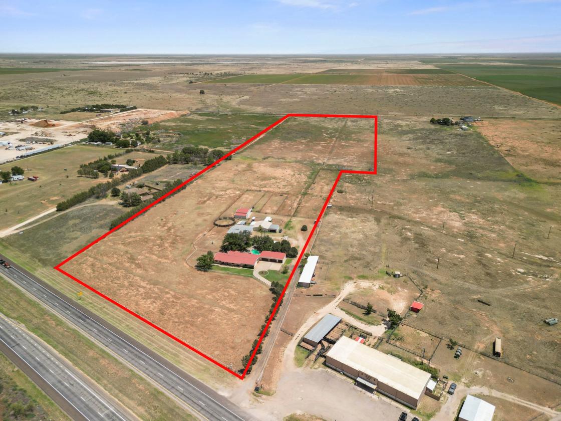 Horse property on 30 acres - photo 3