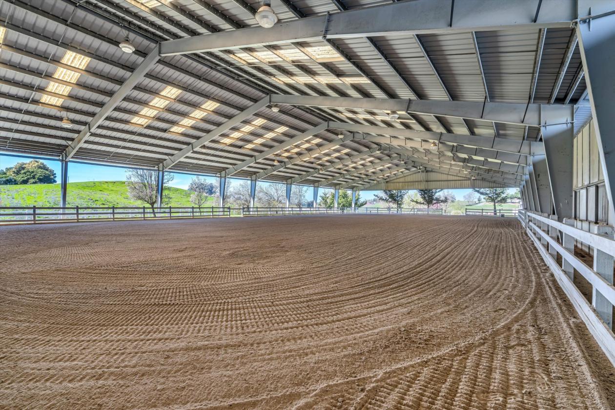 Where World-Class Pinot Meets Premier Equestrian - photo 10