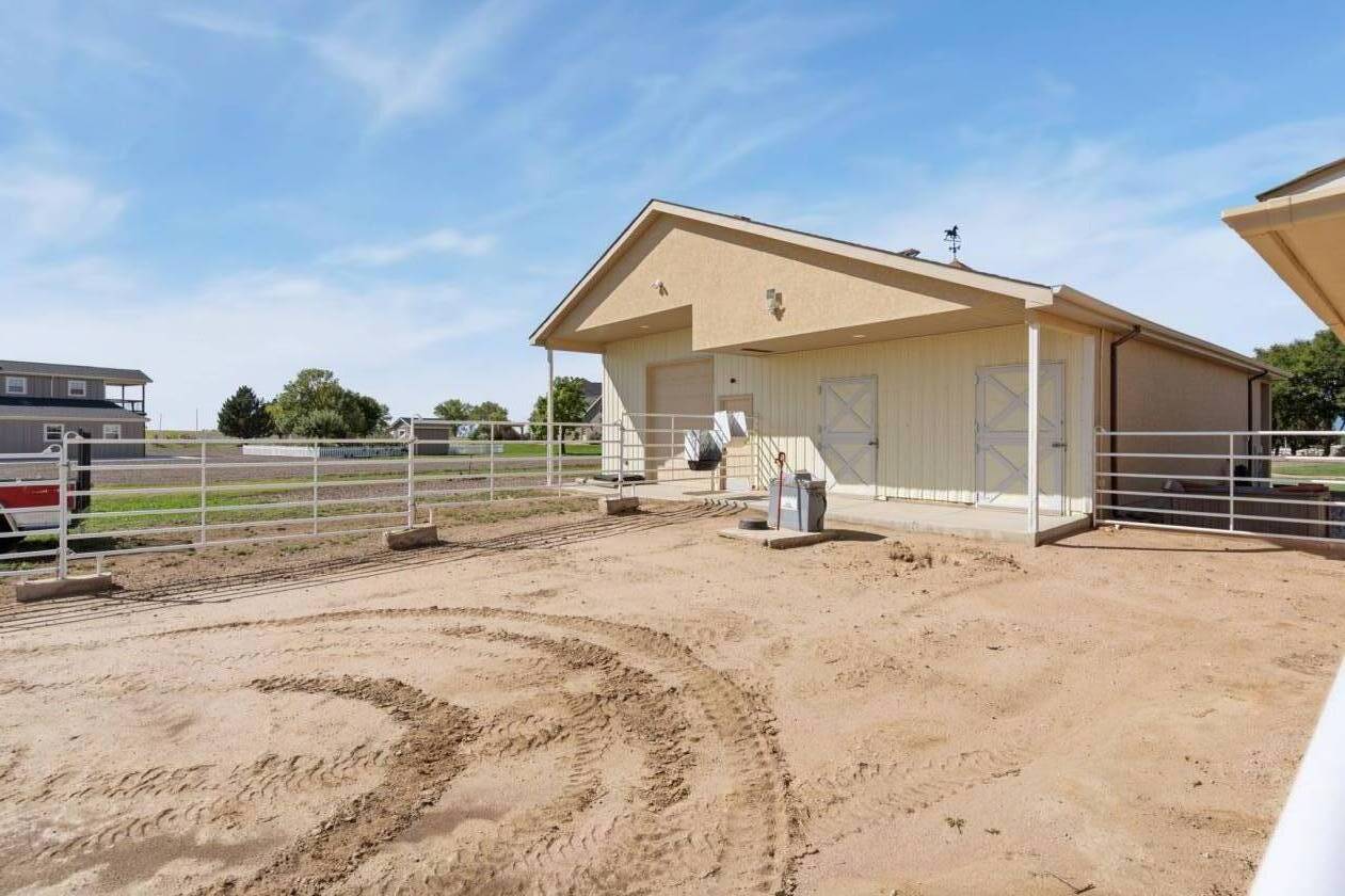 Price Improvement - Custom Home & Barn / Shop - photo 27