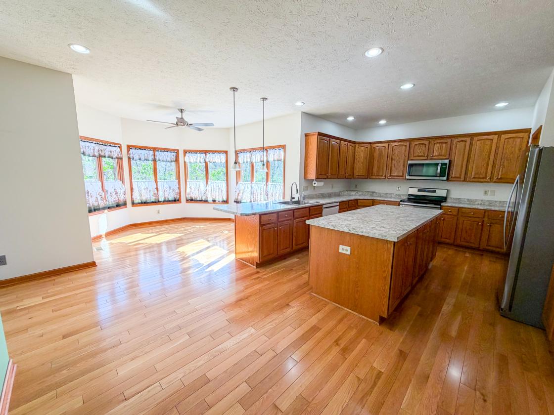 Traditional Ranch with Basement and Barn - photo 20