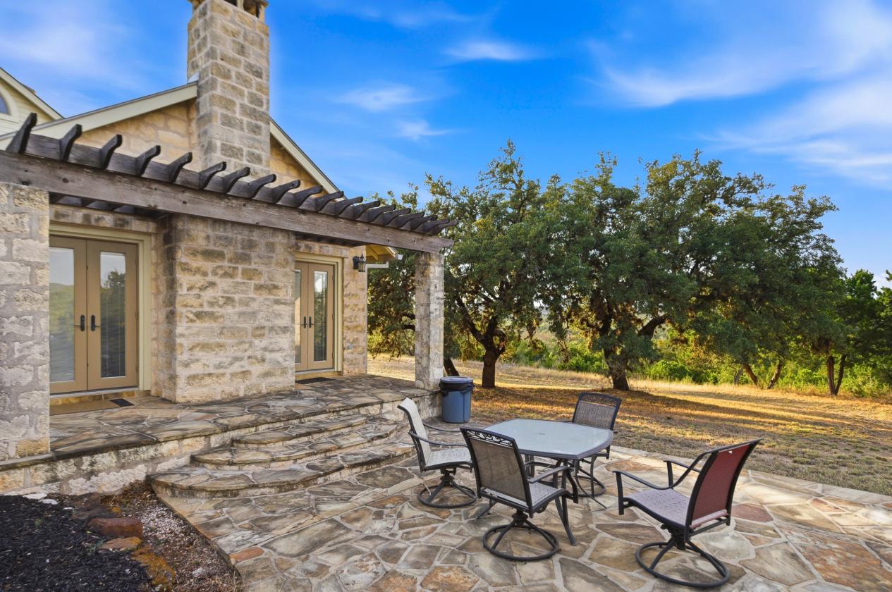Luxury Equestrian Living on 29+ Acres with Views - photo 6