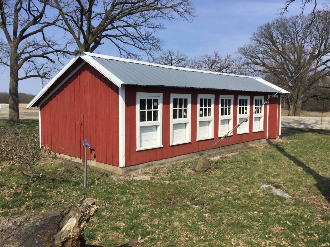 Minooka Illinois 28.28 acres with woods , creek, barns and... Minooka