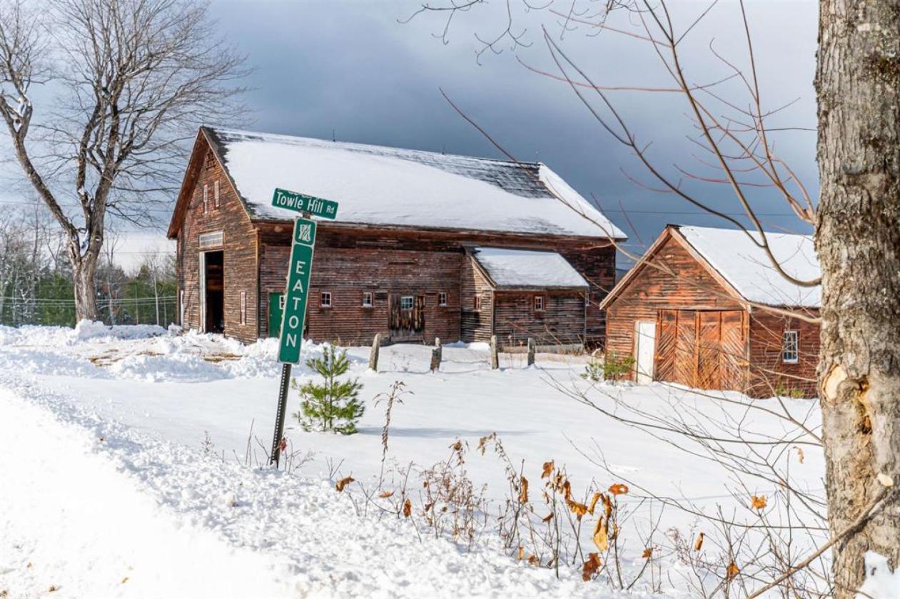 Fabulous Mountain Views, 33 Acres, and Barn! - photo 5