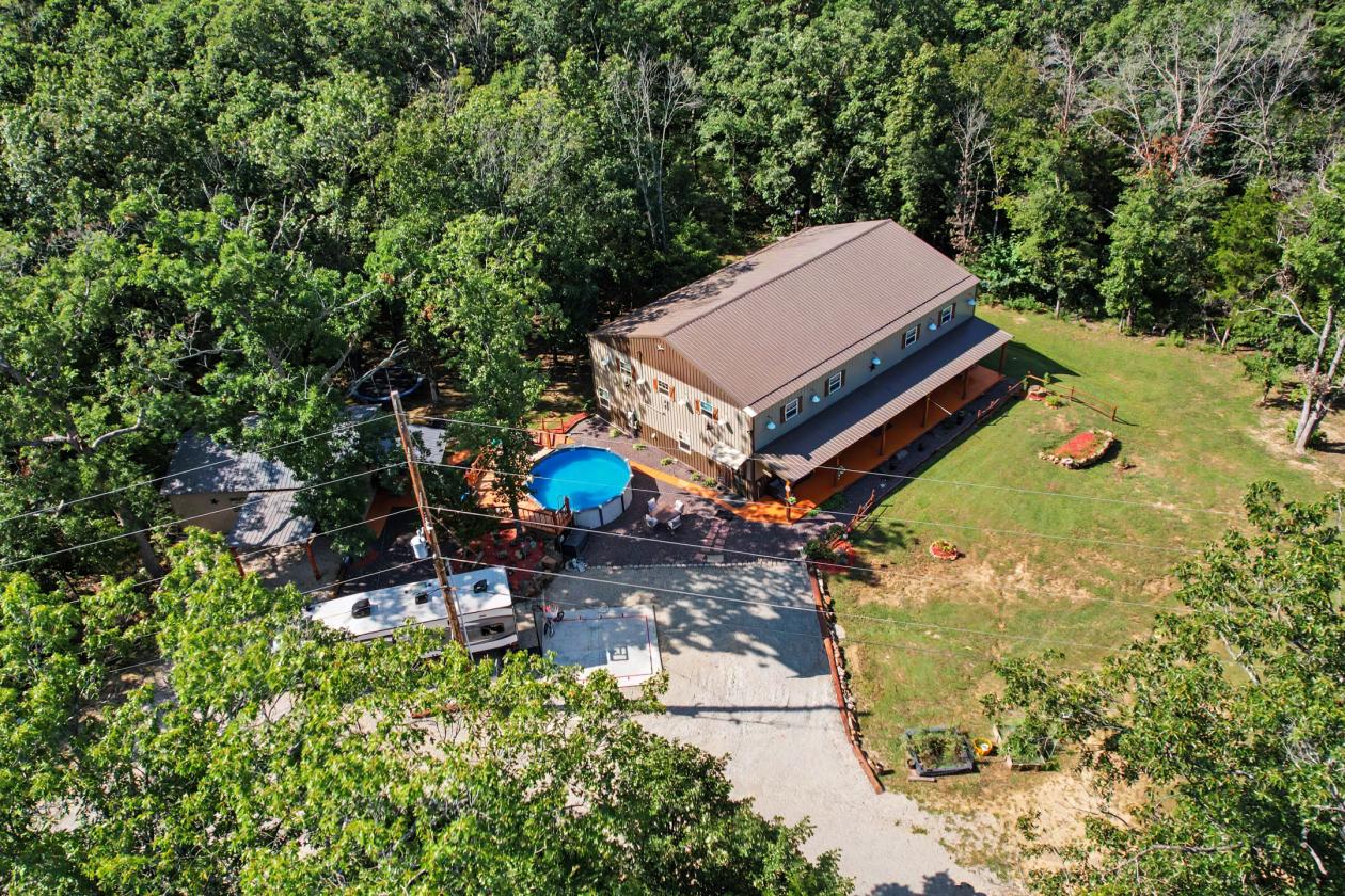 Perfect for the Outdoor Enthusiast! Stocked Pond! - photo 11