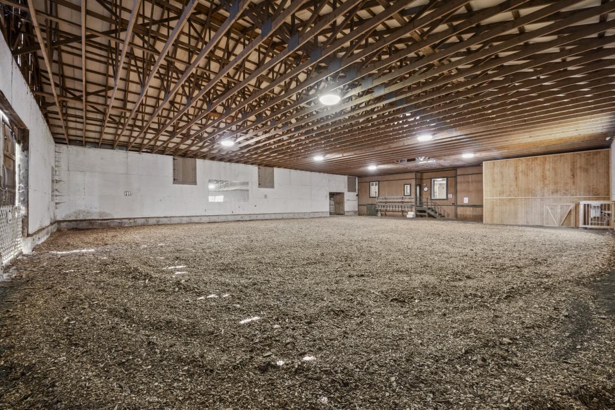 20 Acre Farm w/Indoor Riding Arena & 10 Stall Barn - photo 11