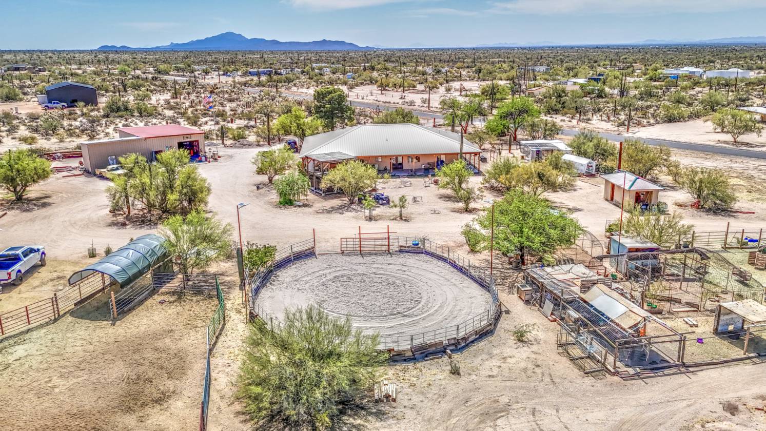 Horse Property for sale.