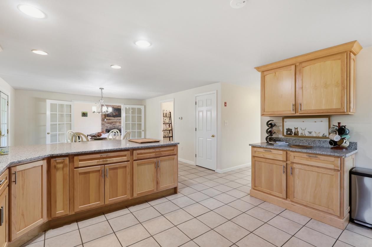 6 Acres, 3 Pastures & A Home That Has It All - photo 8