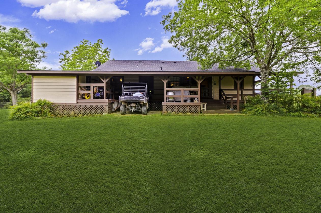 Complete Turnkey Country Horse Property - photo 6