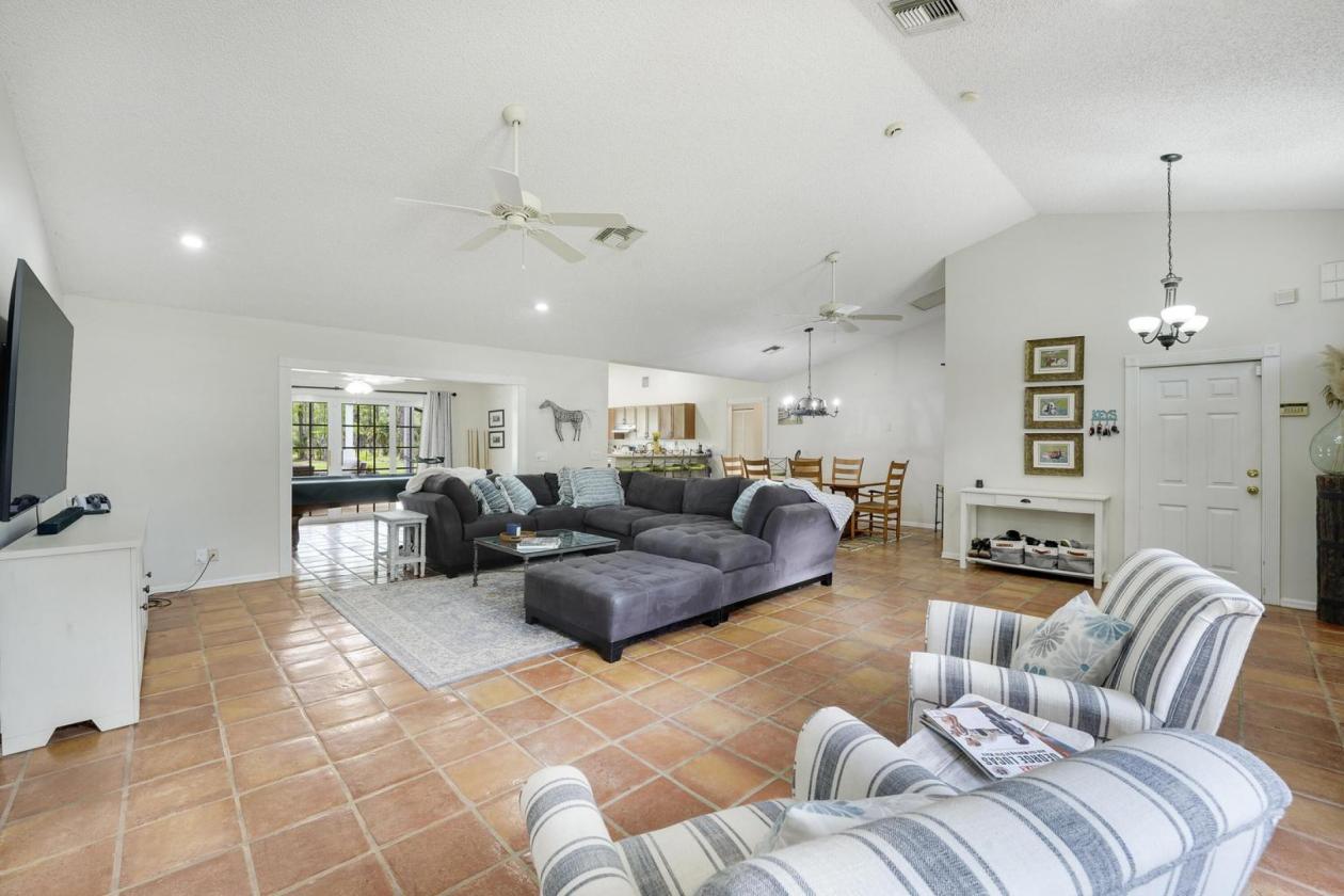 Highly Desired Caloosa Property - photo 4