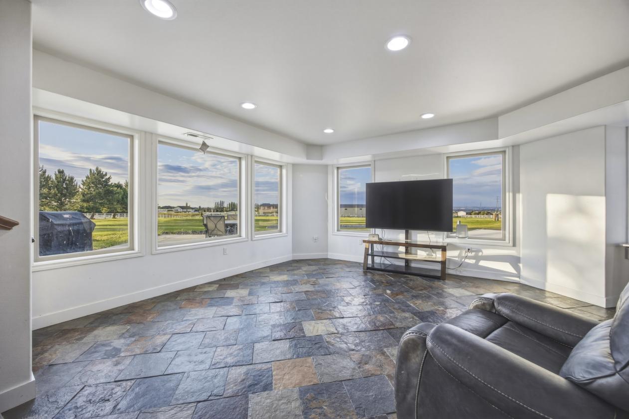 Muti Generational with 5 acres - photo 5