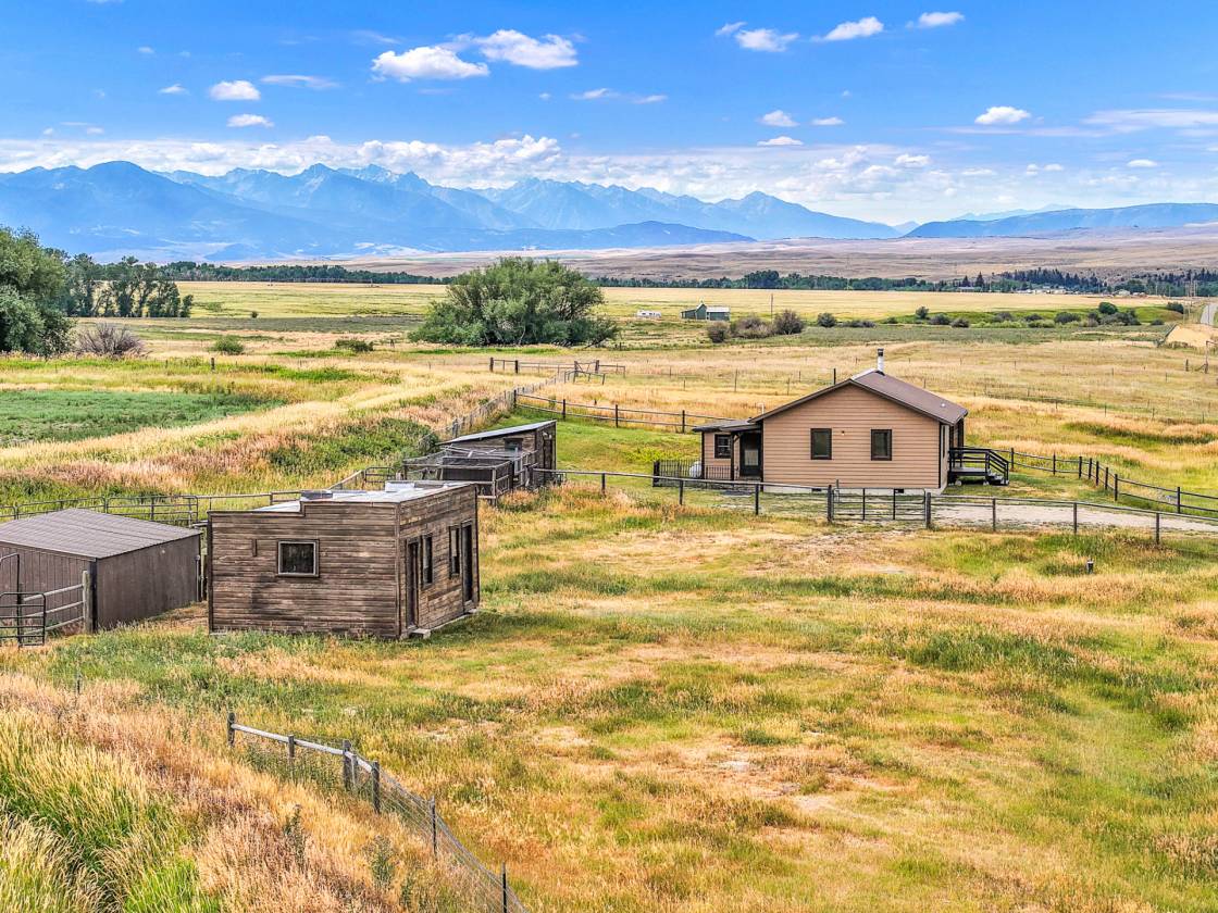 Horse Property for sale.