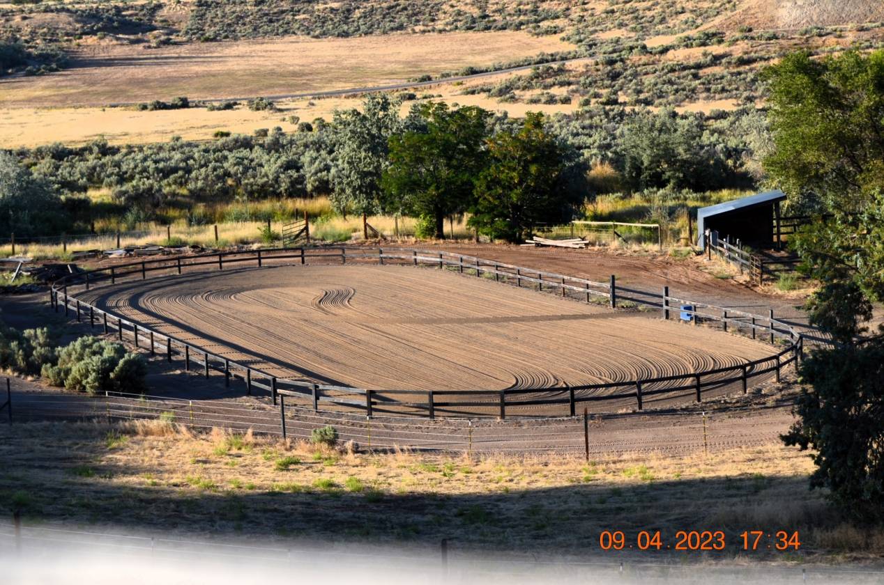 Horse Property for sale.