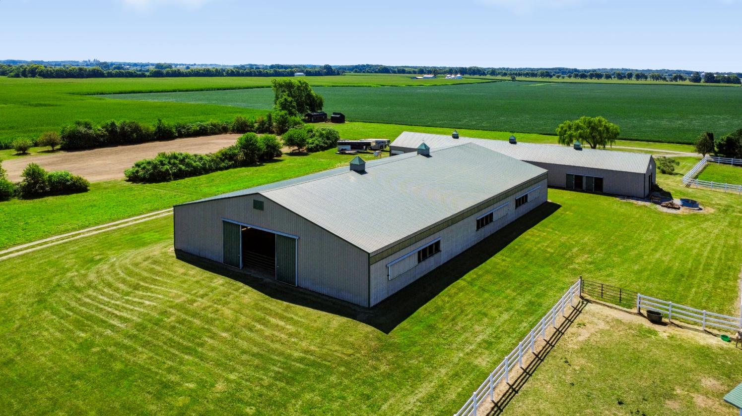 Ideal Equestrian training & boarding facility - photo 30