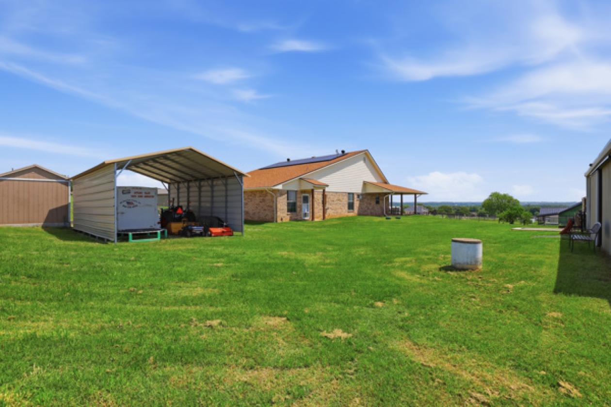 PRICE UPDATE! Turn-key horse property - photo 15
