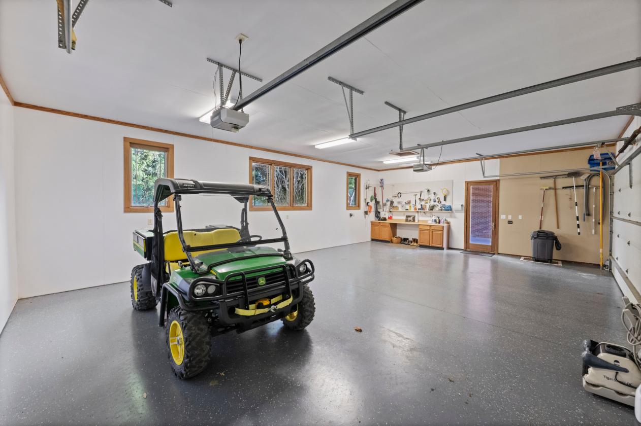 Equestrian Estate on 43 Acres - photo 13