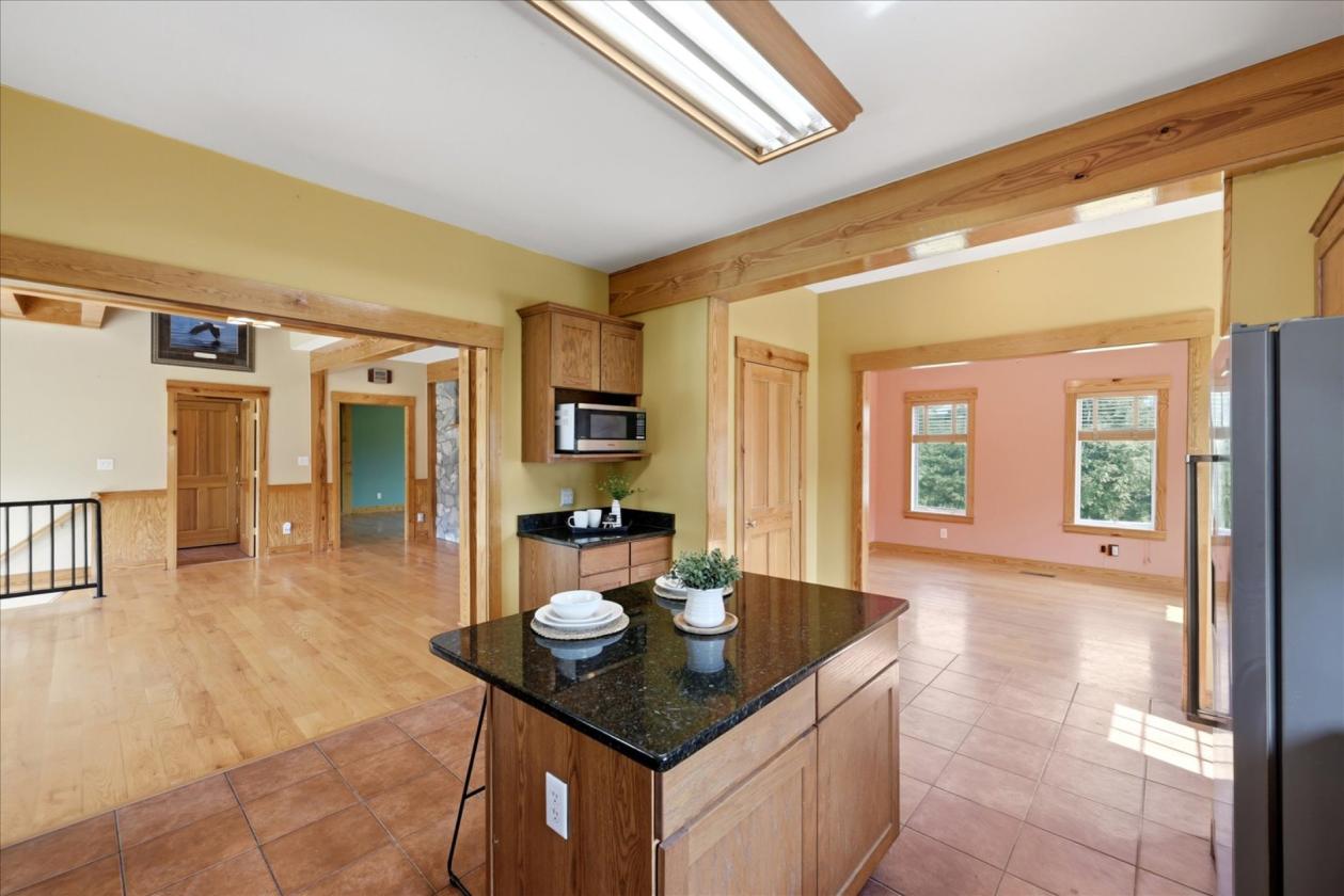 5 Unrestricted Acres Across from the Potomac River - photo 10