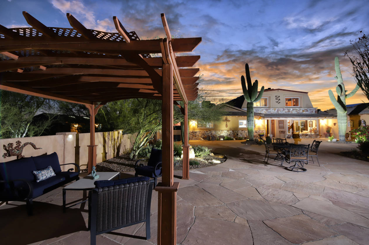 Exquisite Horse Property with ResortStyle Living Tucson, Pima County