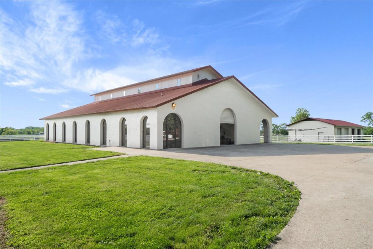 Iconic luxury remodeled estate with 66 acres! - photo 19