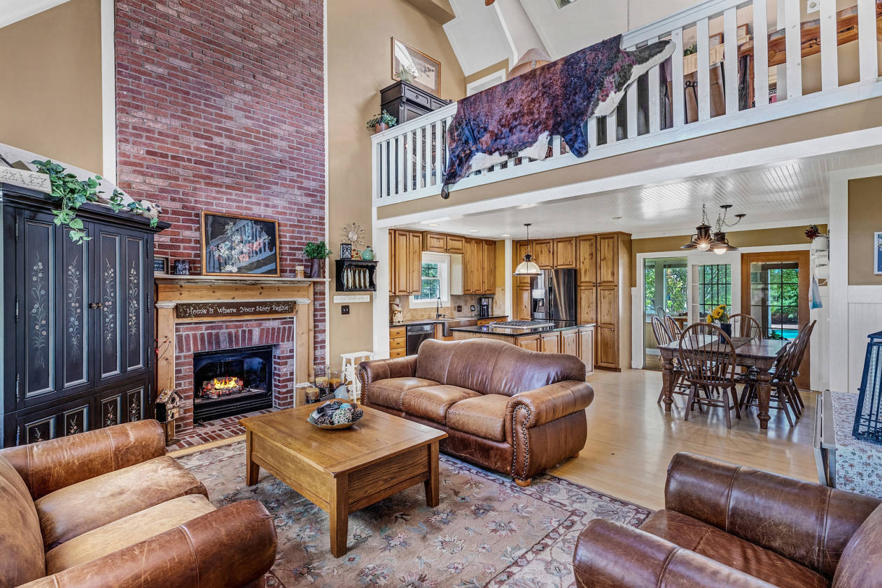 253 Acre Horse Property with Indoor Arena & Beautiful Home Keenesburg