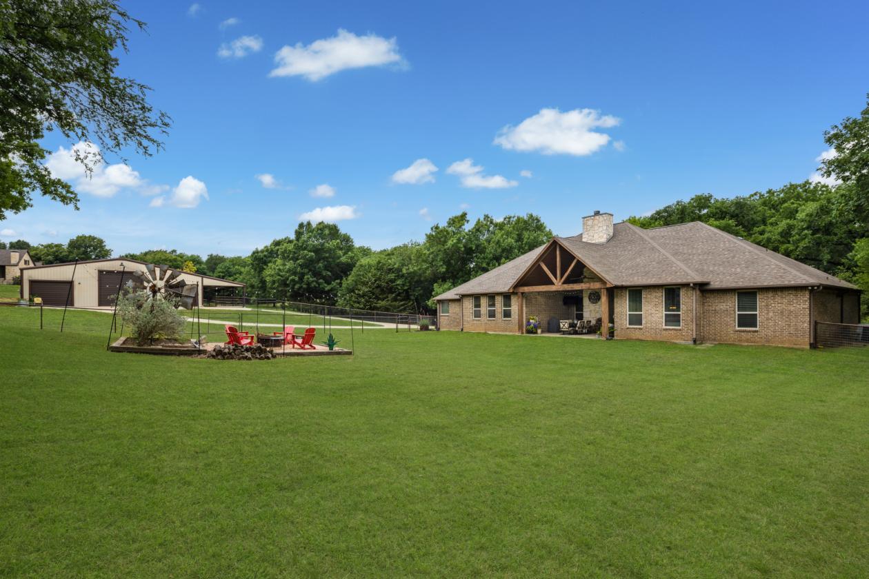 Luxury Ranch Retreat on 11.66 Acres near Dallas - photo 22