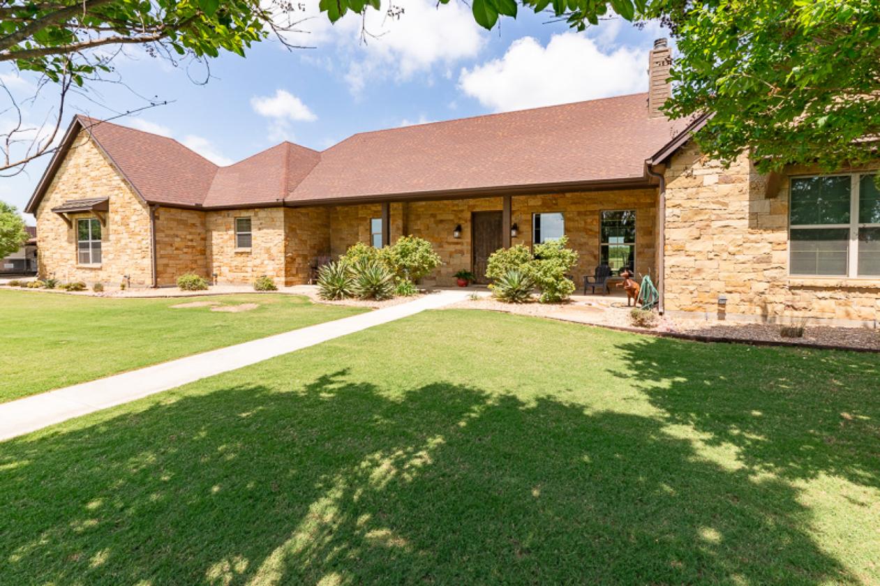 Scenic 64 Acre Horse & Cattle Property - photo 6