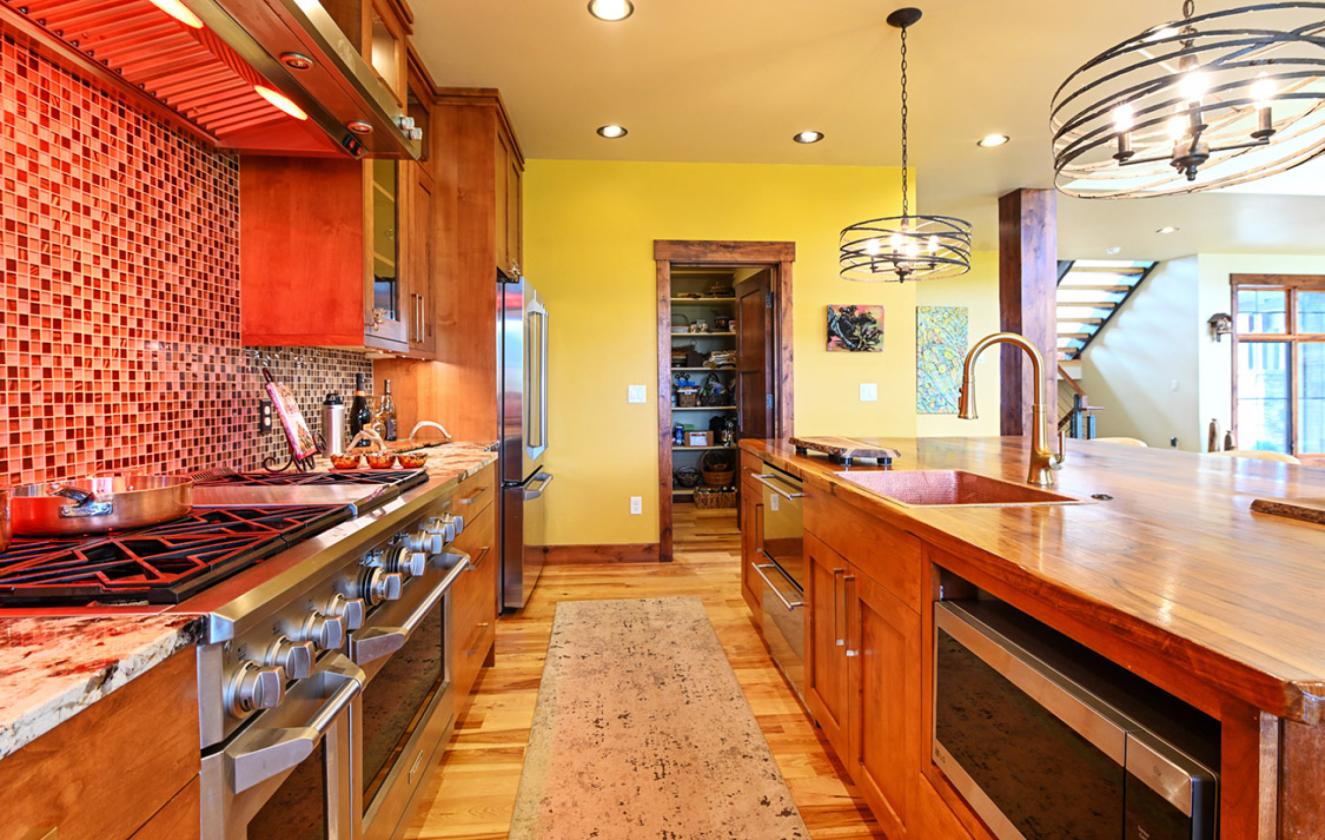 Turn-Key Equestrian Estate on 106 Acres - photo 17