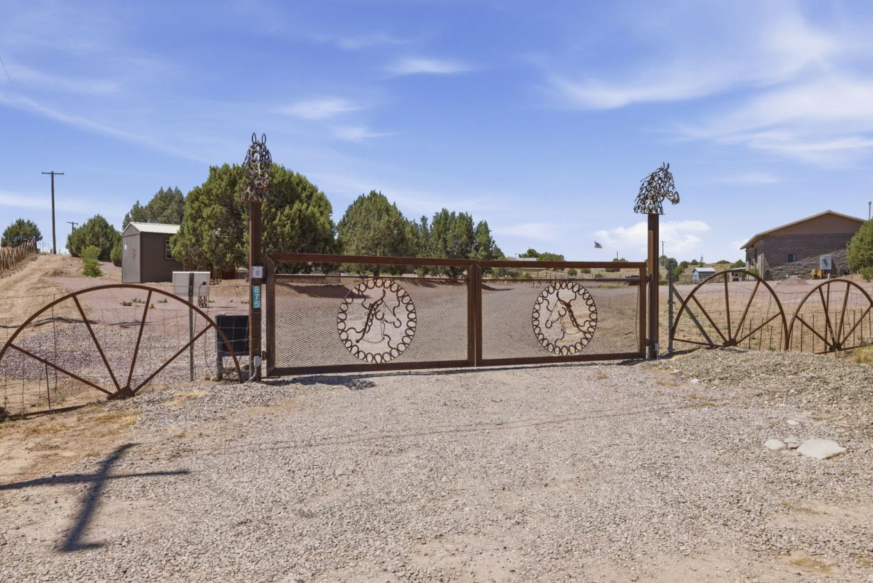 Immaculately Maintained Homestead - photo 2