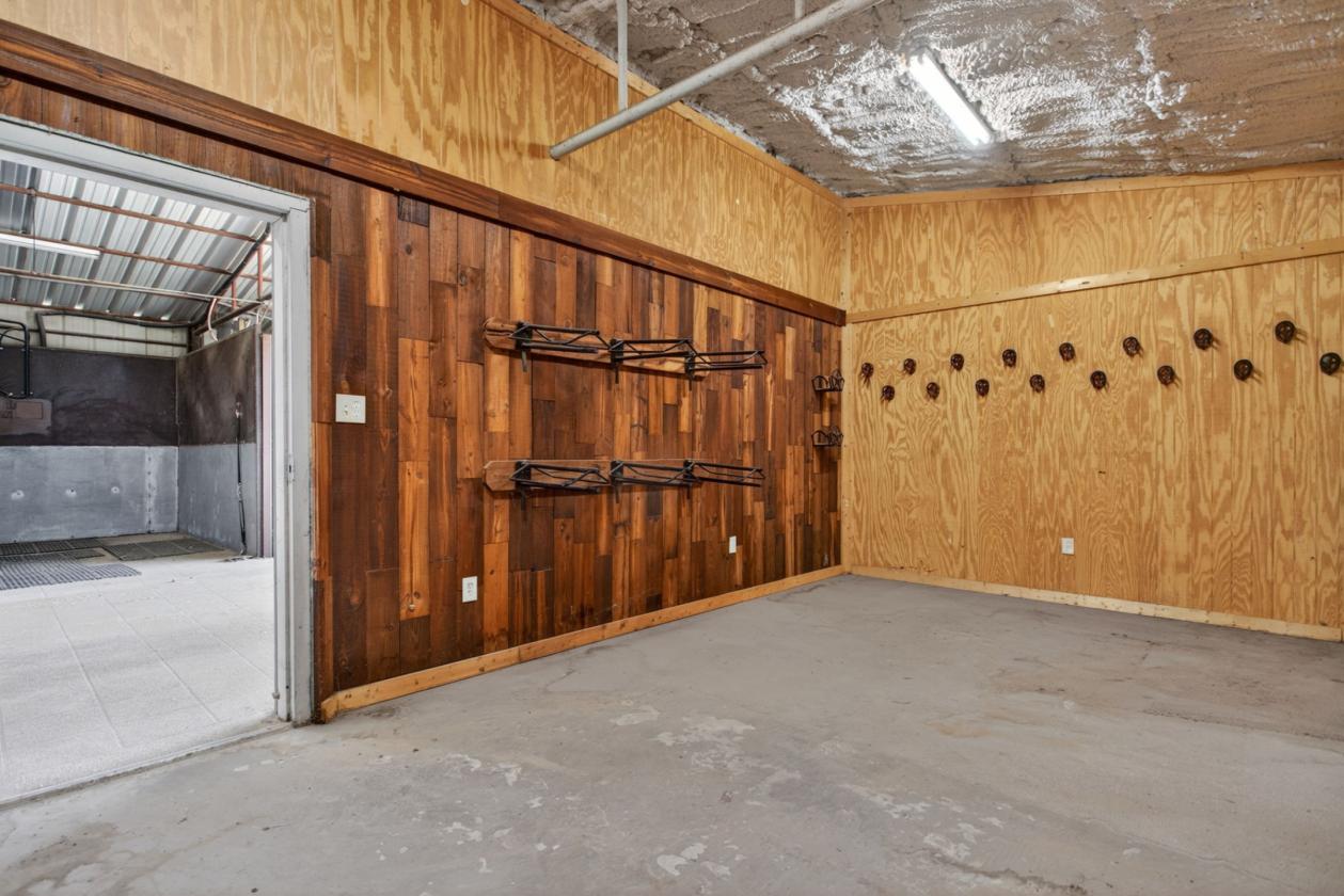 Turn Key Parker County Facility - photo 20