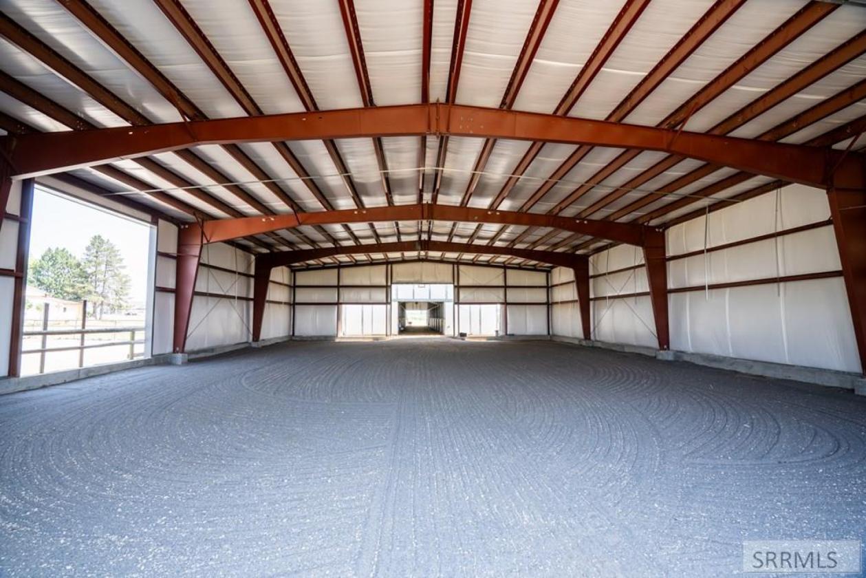 Covered Arena & Boarding Facility - photo 4