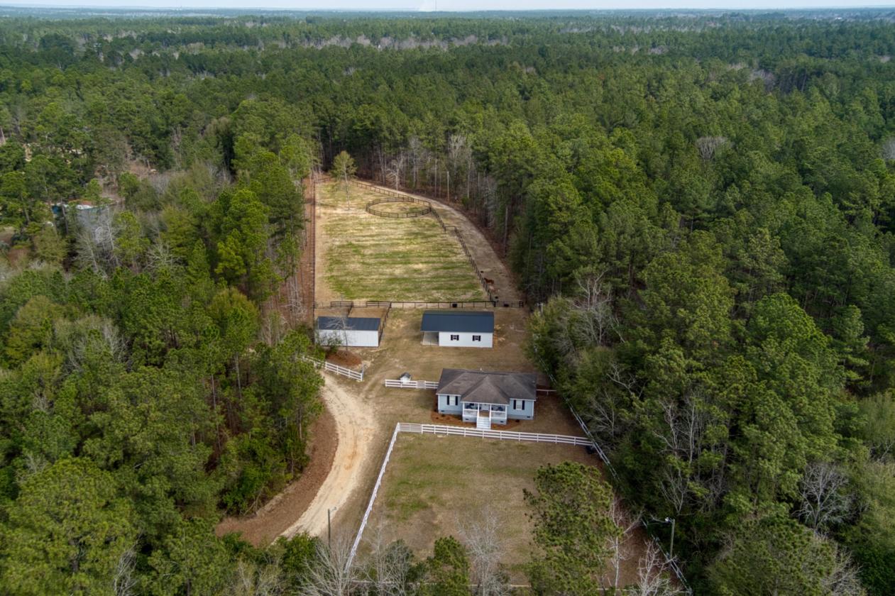 Turnkey & Private 2-Acre Horse Property - photo 30